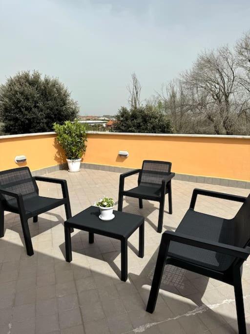 Casa Vacanza Elislor Apartments Fiumicino Exterior photo
